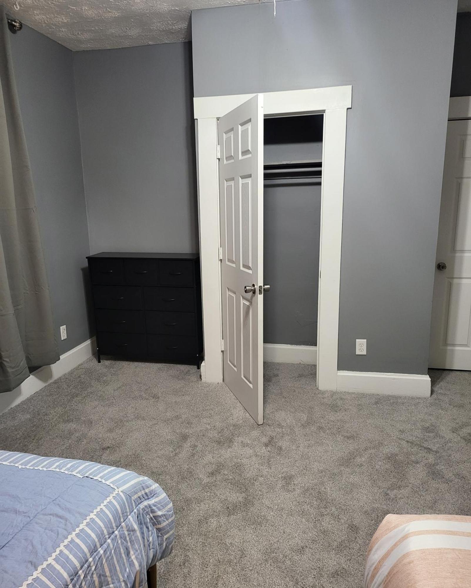Guest Room With Two Double Beds In Columbus Oh, Airport Location Kültér fotó